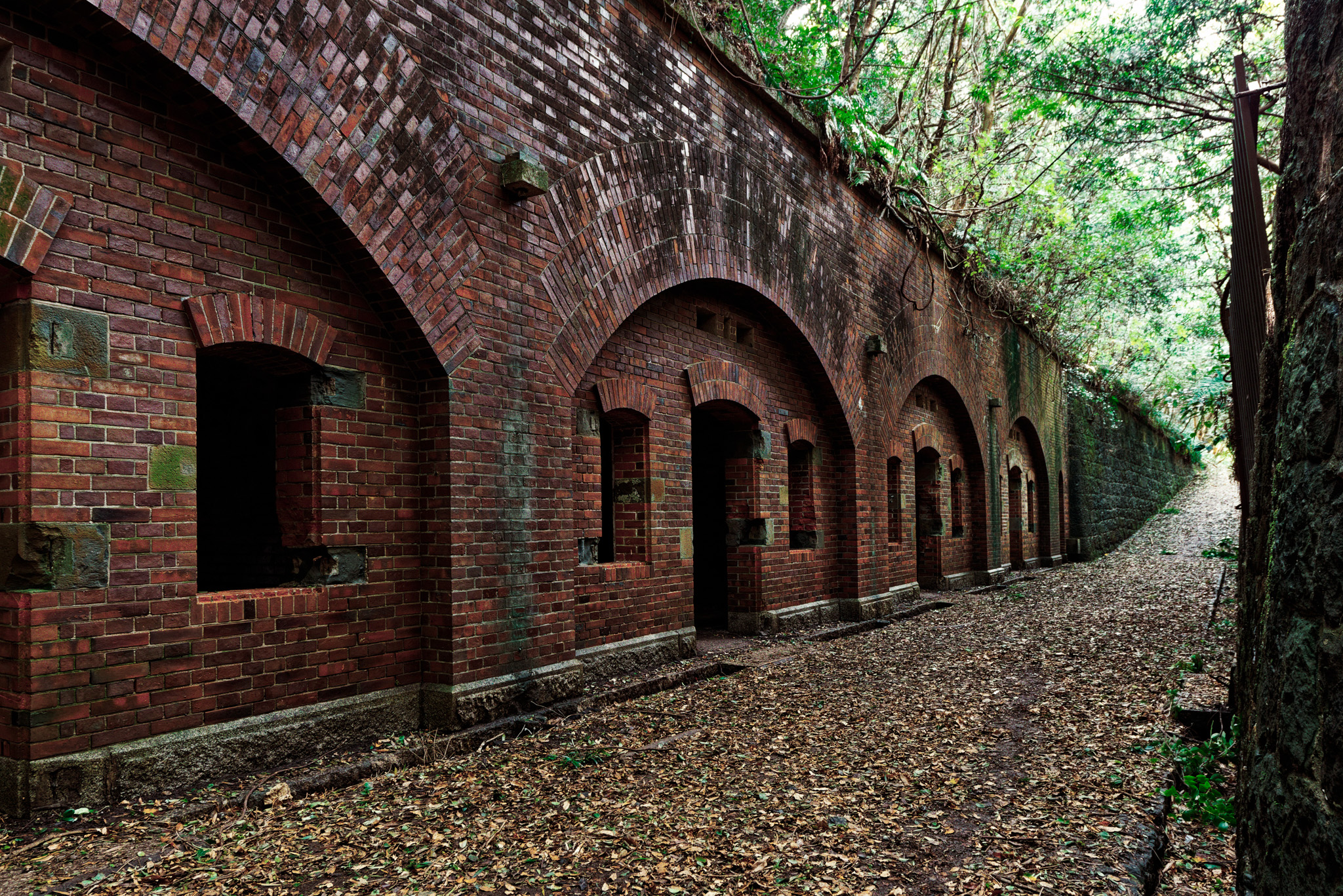 The%203rd%20battery%20ruins,%20the%20ammunition%20store%20%282018%29